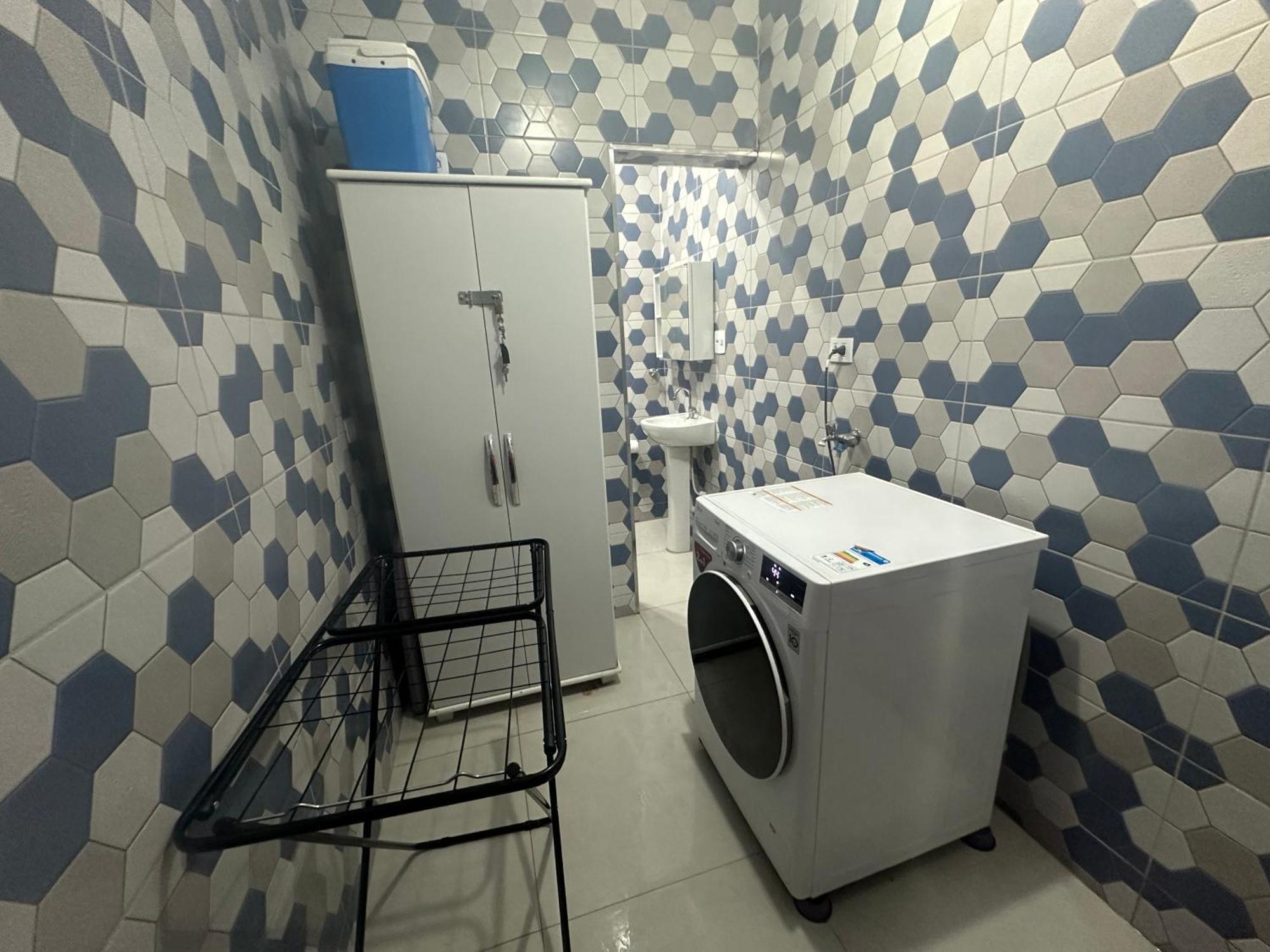 Triplex Piscina Churrasqueira Lava E Seca Wi-Fi E 2 Tvs Em Condominio Com 90M2 No Centro De Ubatuba Exterior foto