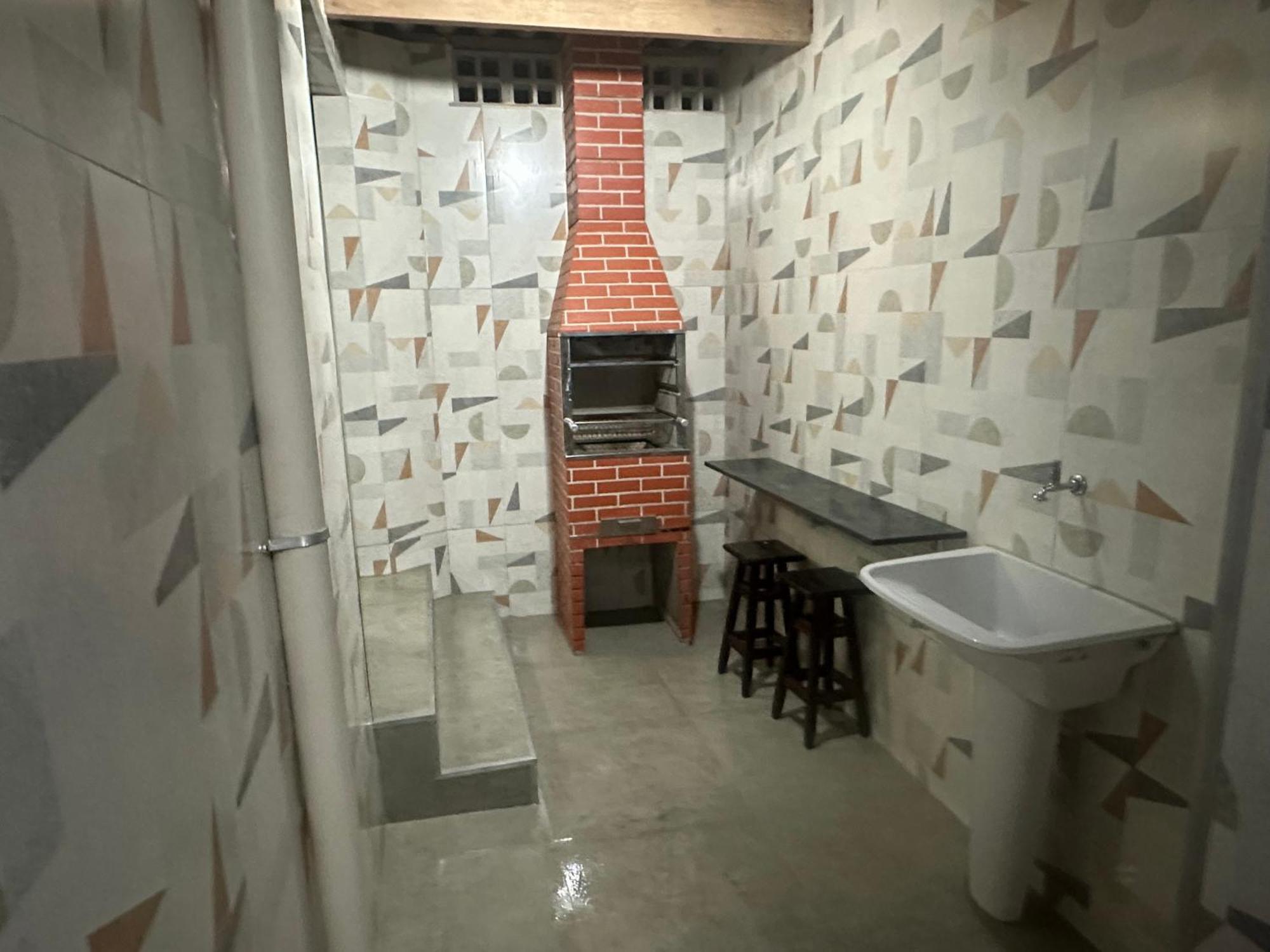Triplex Piscina Churrasqueira Lava E Seca Wi-Fi E 2 Tvs Em Condominio Com 90M2 No Centro De Ubatuba Exterior foto