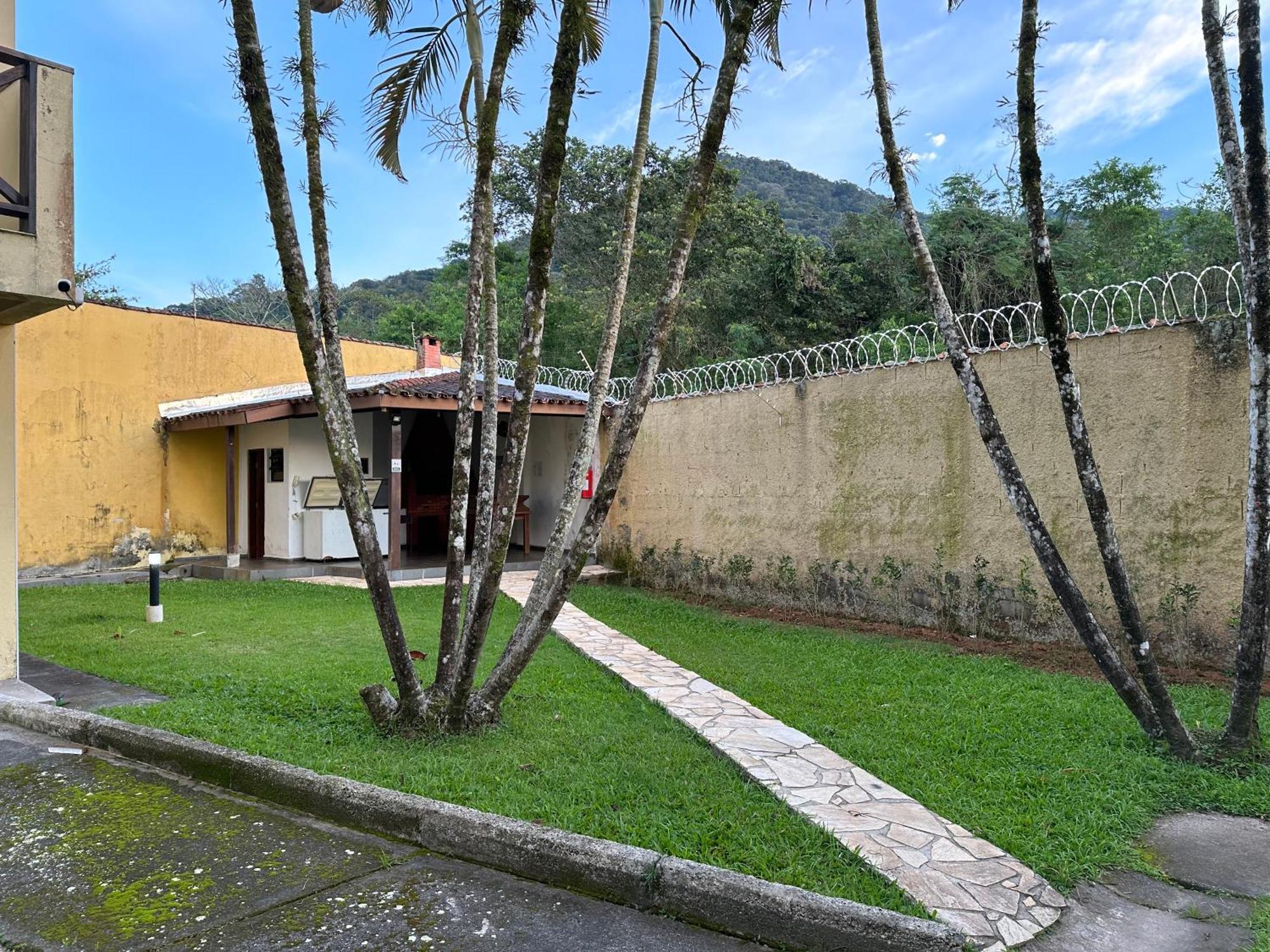 Triplex Piscina Churrasqueira Lava E Seca Wi-Fi E 2 Tvs Em Condominio Com 90M2 No Centro De Ubatuba Exterior foto
