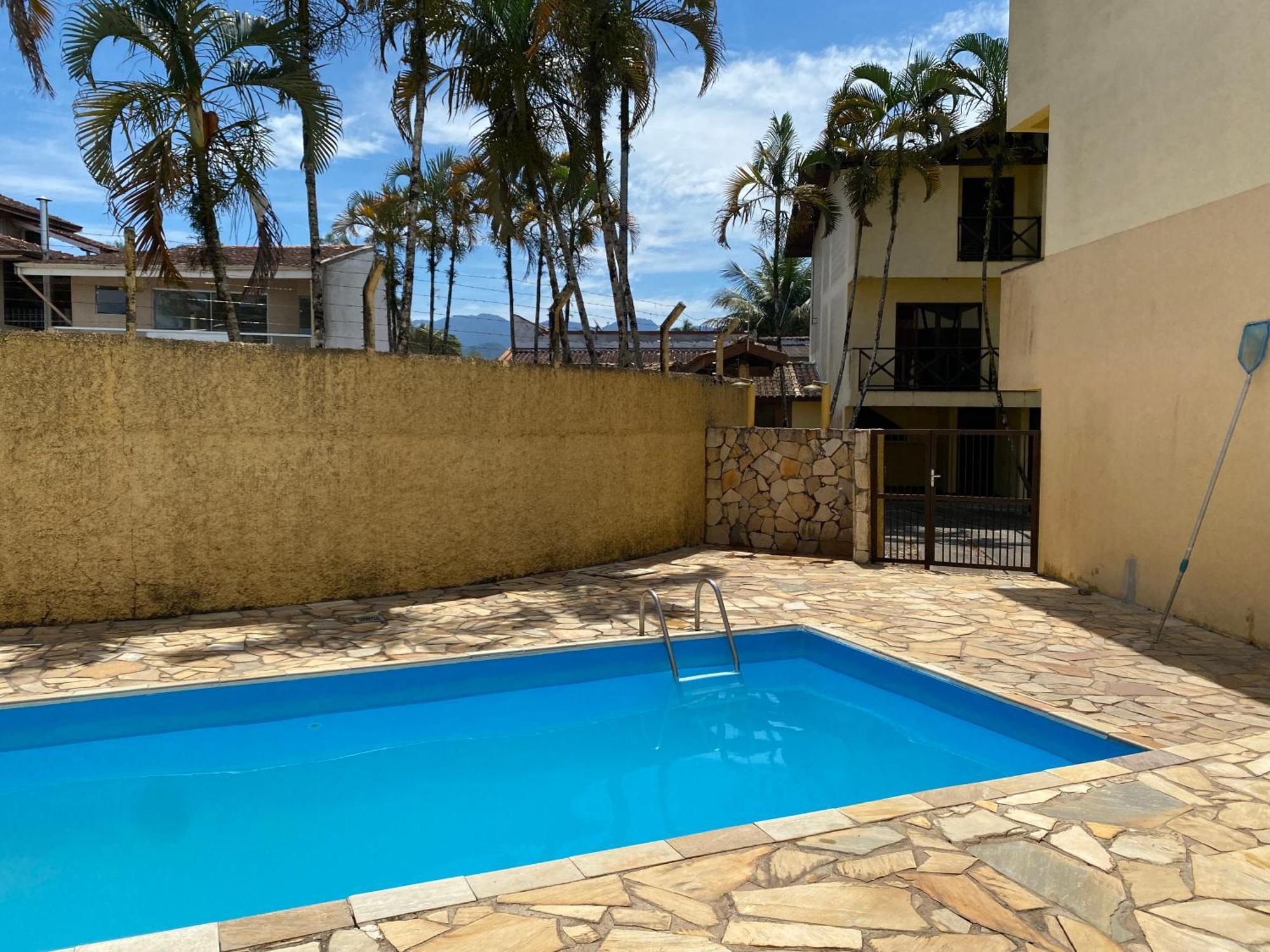 Triplex Piscina Churrasqueira Lava E Seca Wi-Fi E 2 Tvs Em Condominio Com 90M2 No Centro De Ubatuba Exterior foto