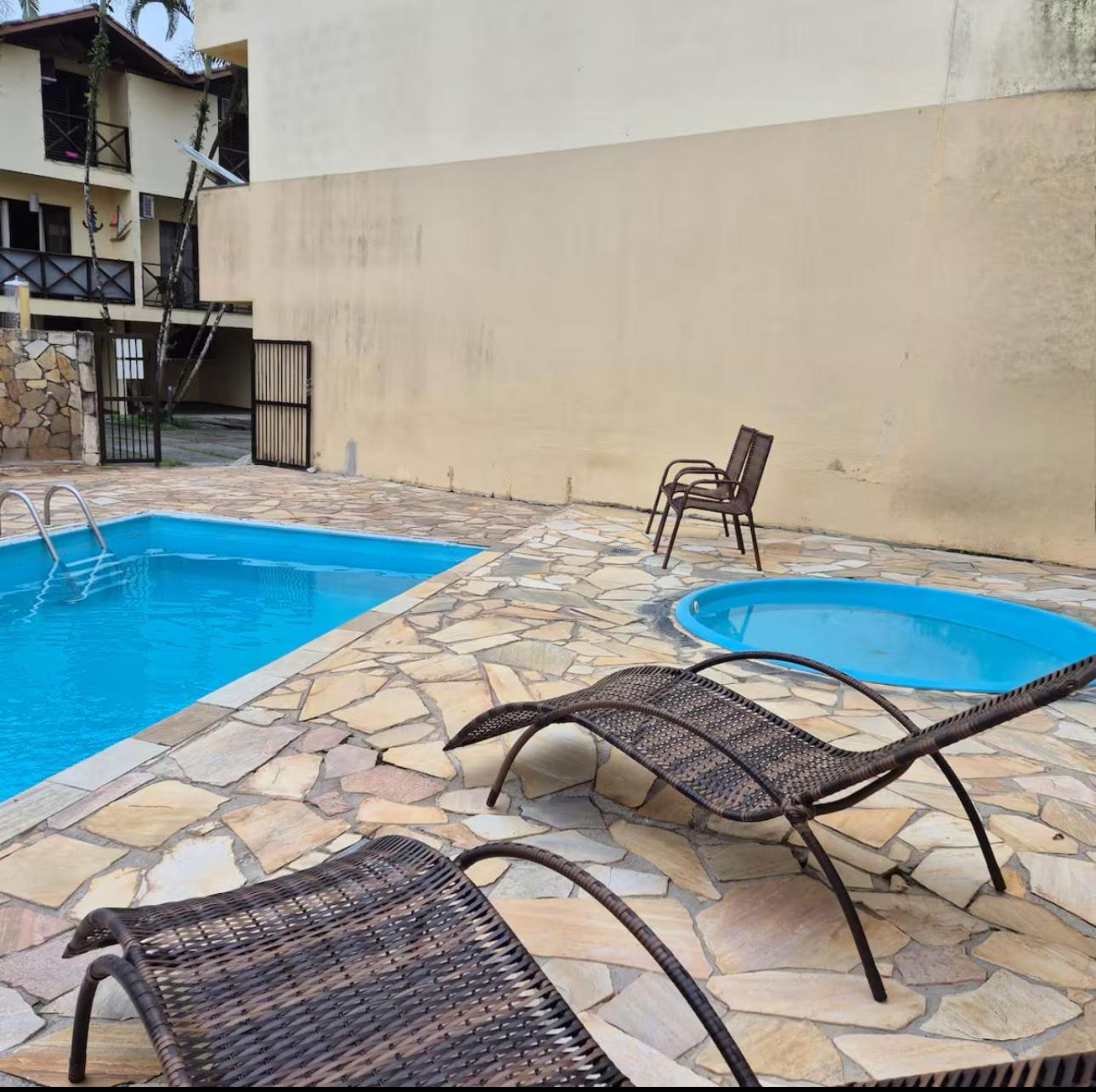 Triplex Piscina Churrasqueira Lava E Seca Wi-Fi E 2 Tvs Em Condominio Com 90M2 No Centro De Ubatuba Exterior foto